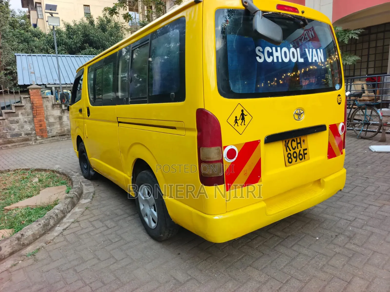 Toyota HiAce 2008 Yellow