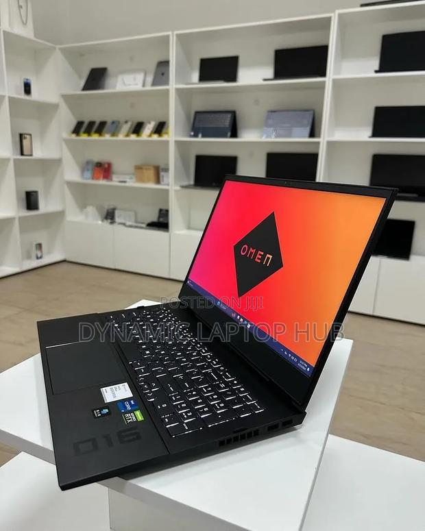 Laptop HP Omen 16 16GB Intel Core i7 SSD 512GB - thumbnail 3