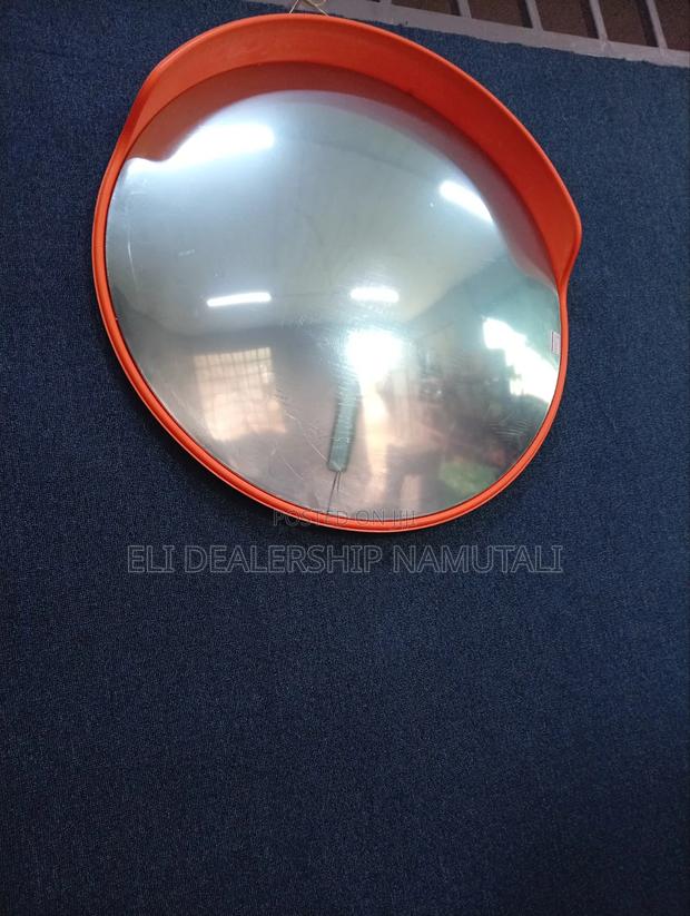 Safety Convex Mirror For Warehouses, Schools & Hospitals - thumbnail 2