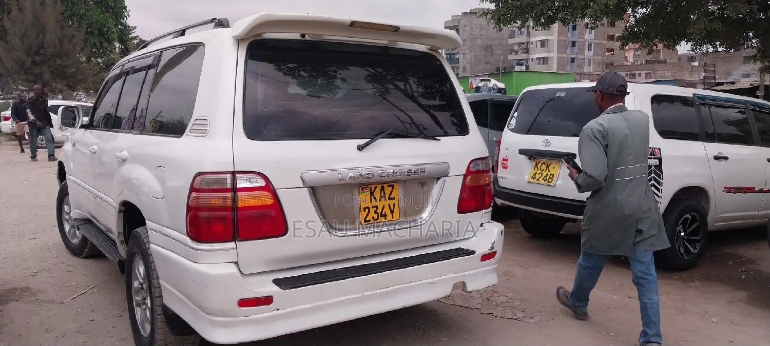 Toyota Land Cruiser 79 Series 2024 White