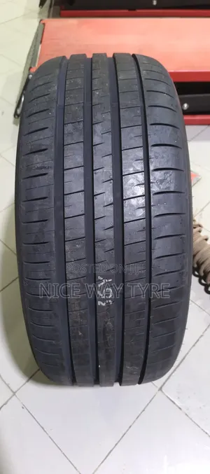 275/45r21 Dunlop