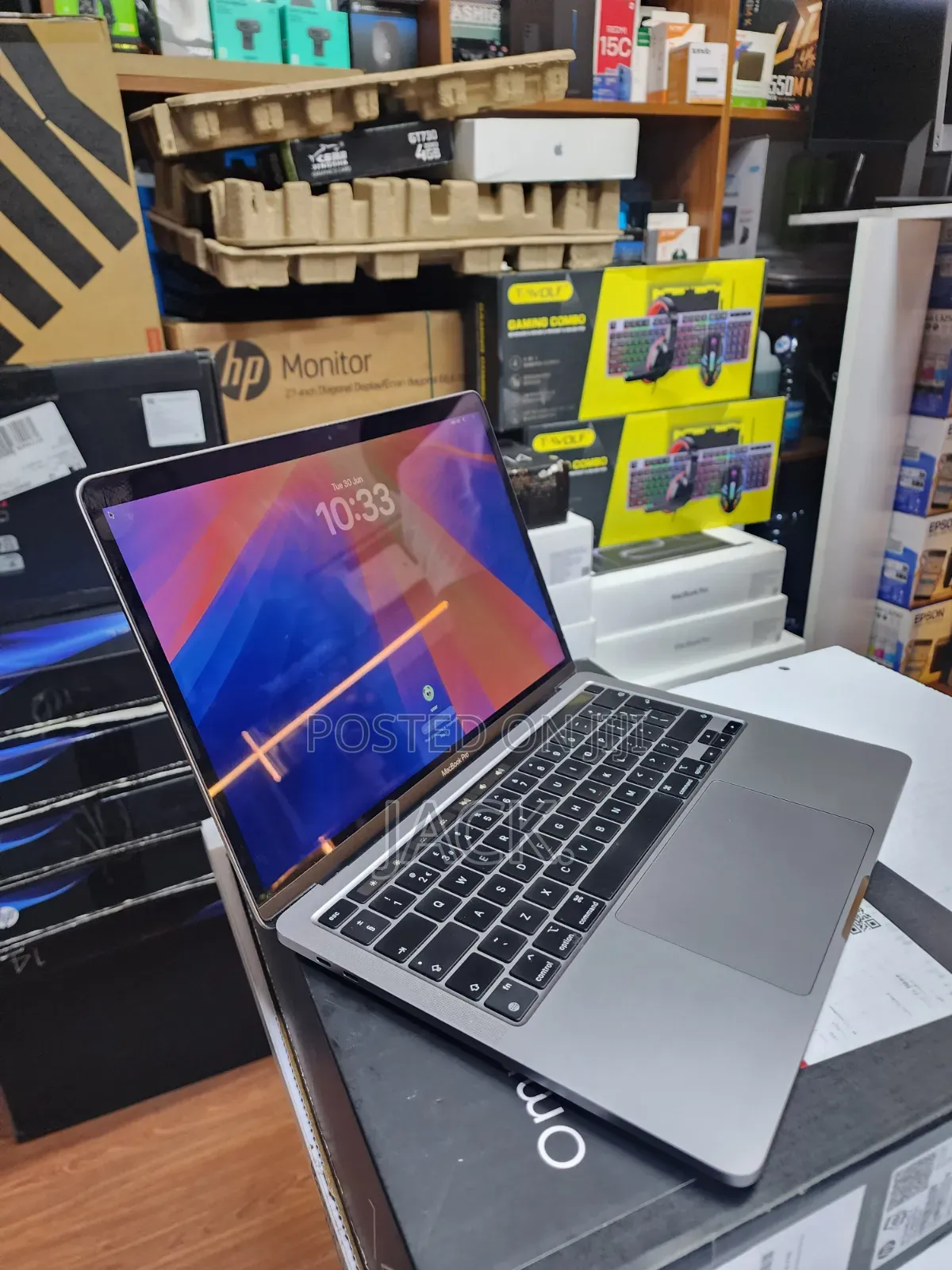 Laptop Apple MacBook 2020 16GB Apple M1 SSD 512GB