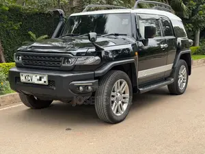 Toyota FJ Cruiser 4x4 Automatic 2012 Black