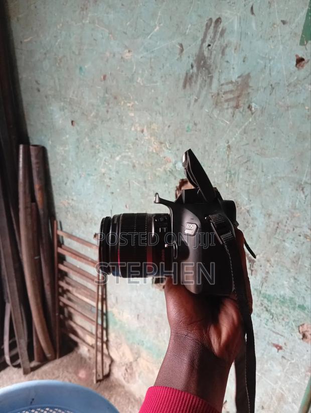 Canon Camera - thumbnail 3