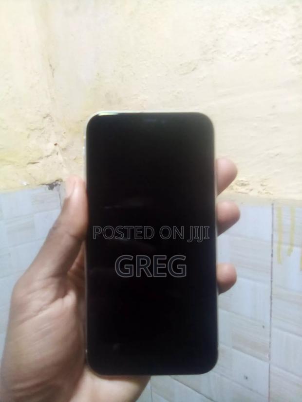 New Apple iPhone 11 256 GB White - thumbnail 3