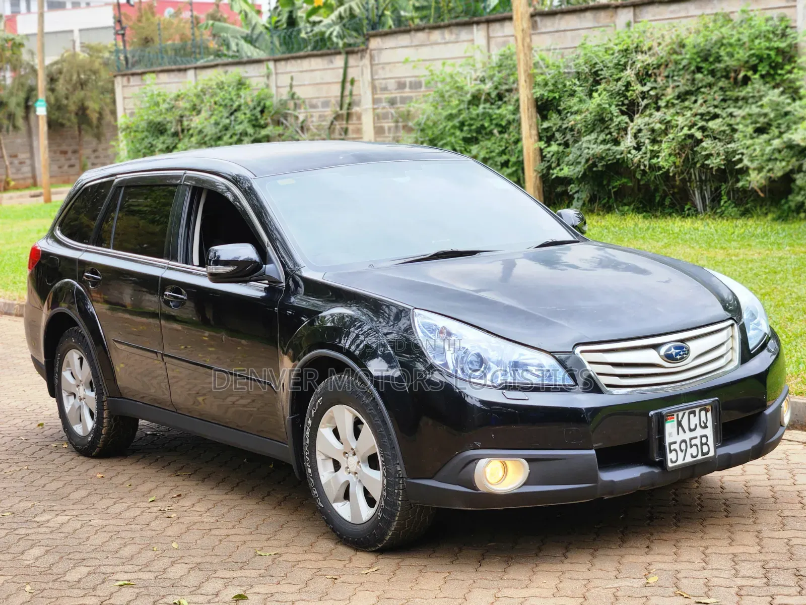 Subaru Outback 2011 Black