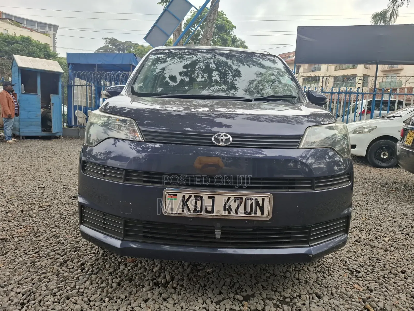 Toyota Spade 2015 Gray