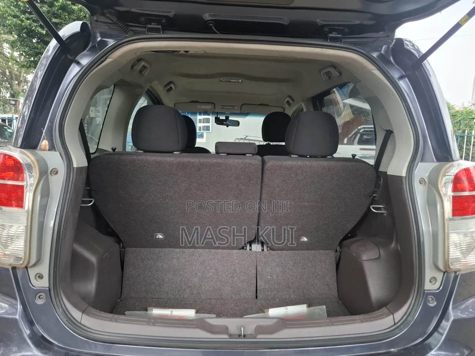 Toyota Spade 2015 Gray