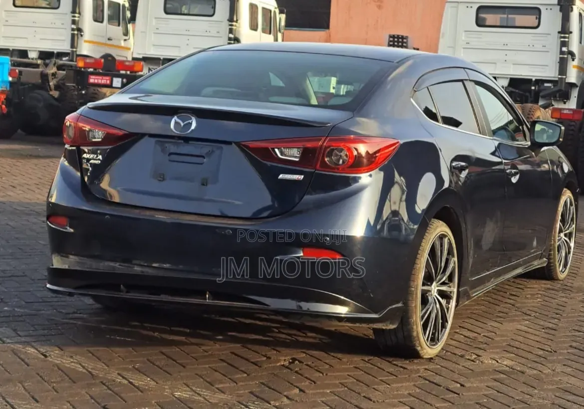 Mazda Axela 2019 Matt Black