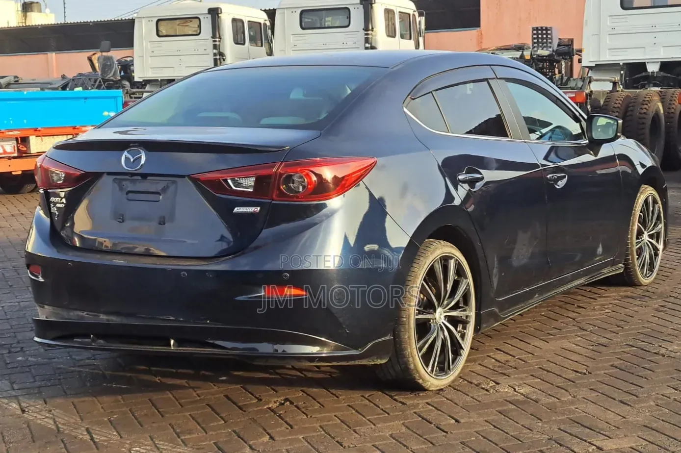 Mazda Axela 2019 Matt Black