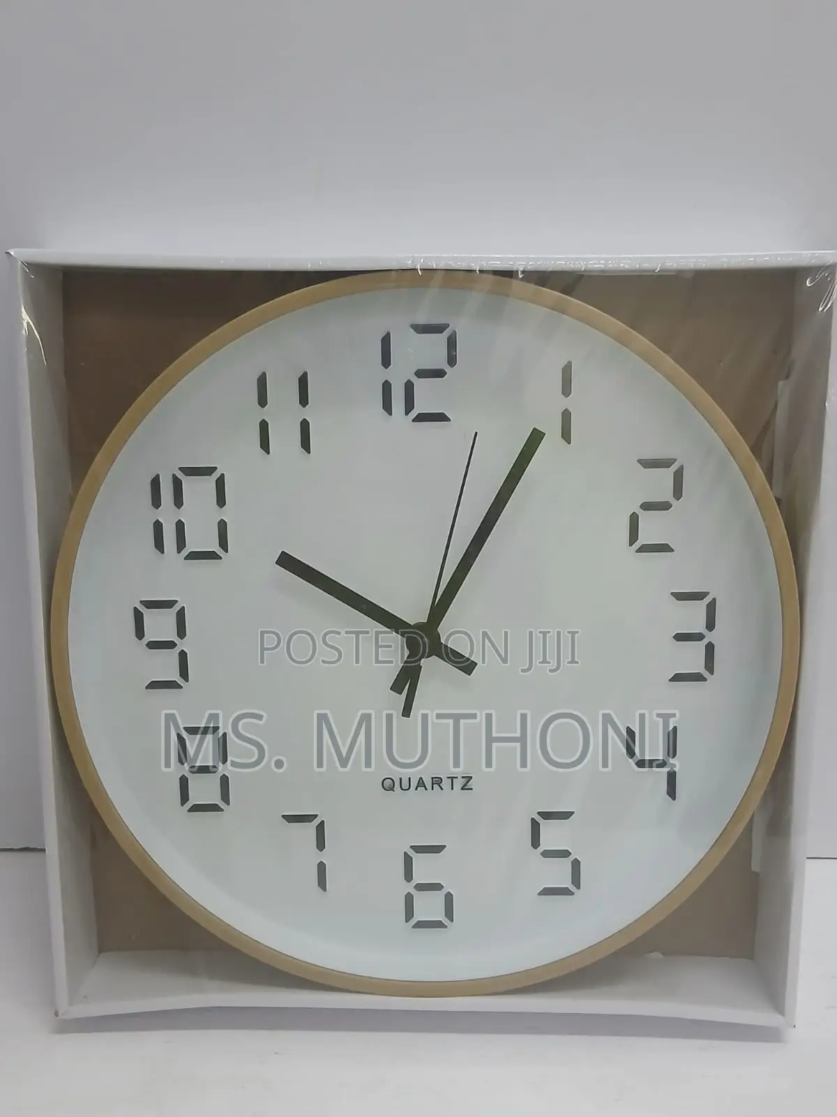30 Cm Decorative Minimalist Battery Powered Wall Clock.*