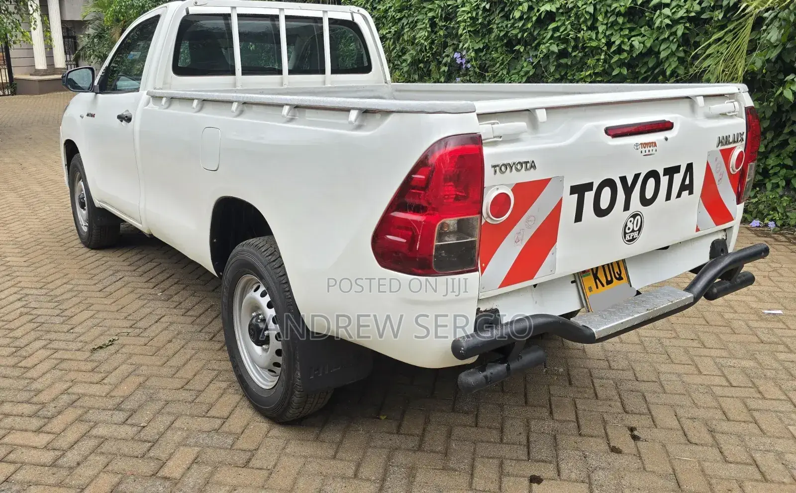Toyota Hilux 2024 White