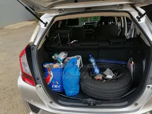 Honda Fit 2017 Silver