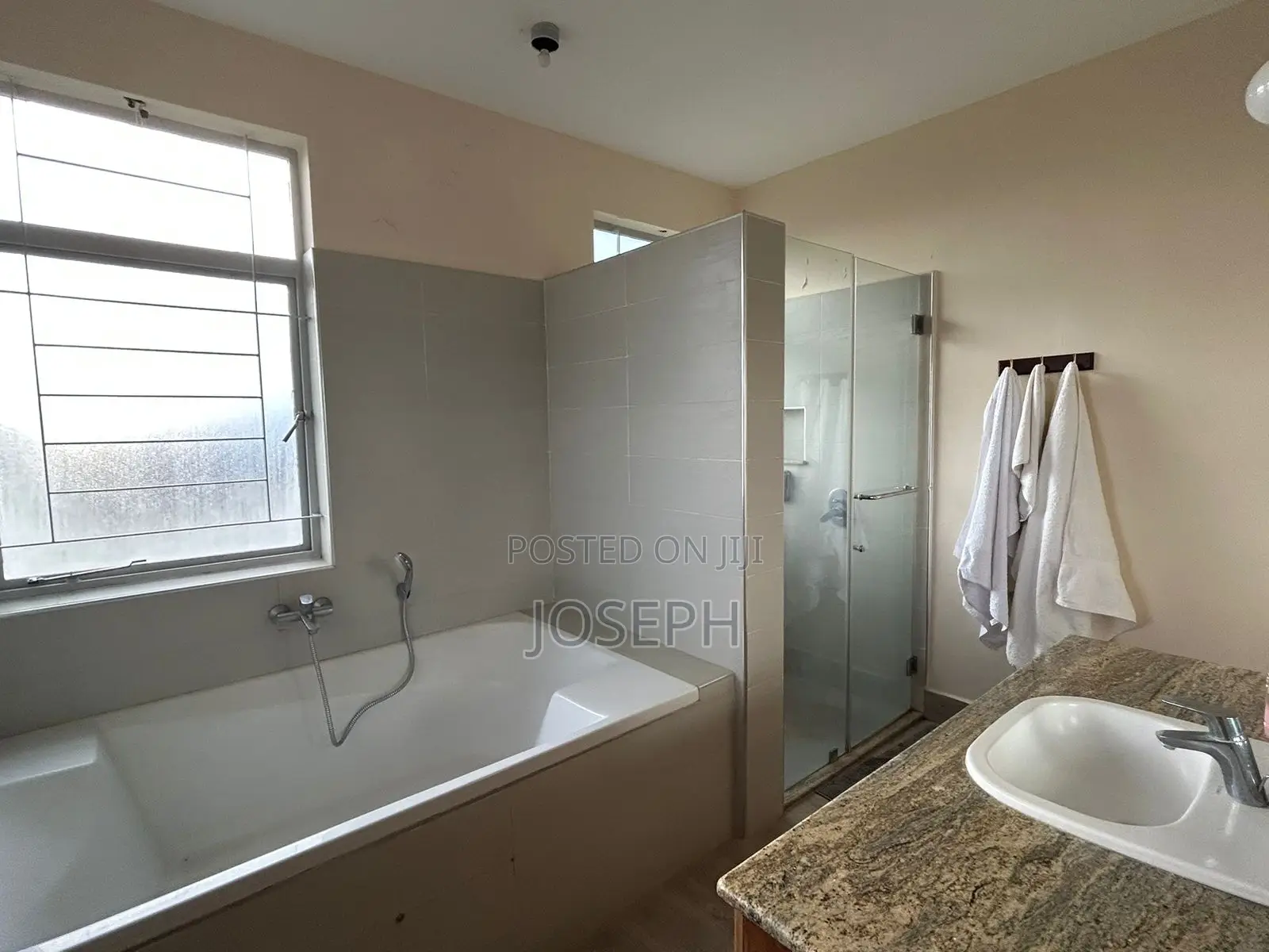 4bdrm Villa in Sirwa, HellsGate for rent