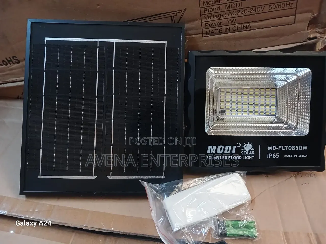 Modi 100w Solar Light