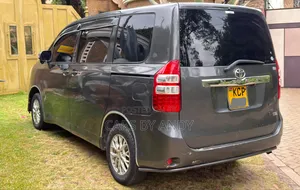 Toyota Noah 2010 Gray