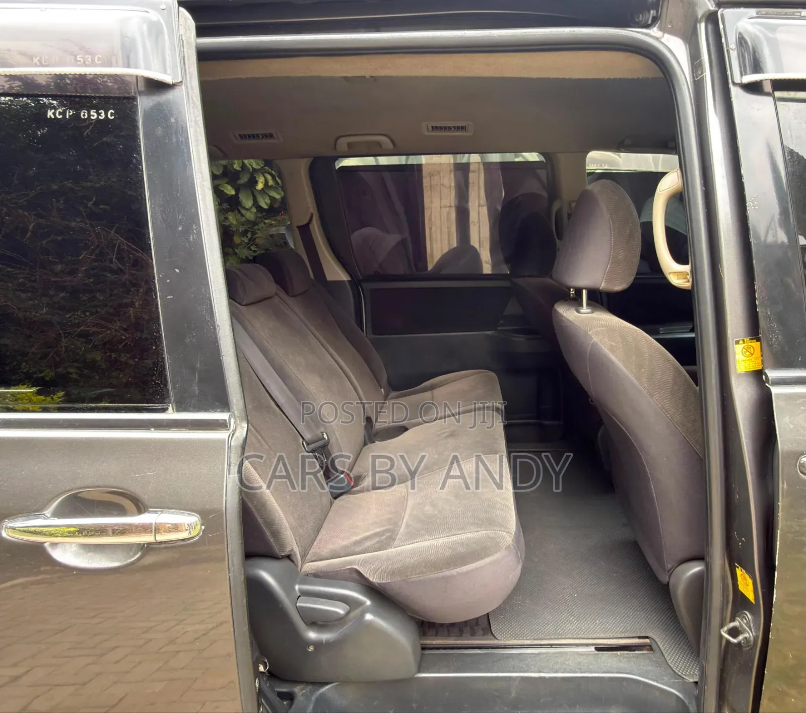 Toyota Noah 2010 Gray