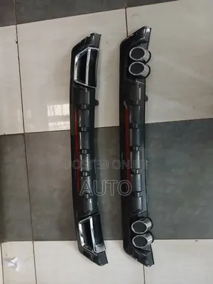Car Carbon Fibre Rear Bumper Diffuser | Universal Sporty Rear Diffuser