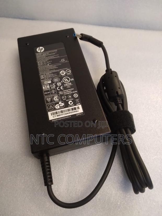 Hp Small Bluepin 150watts Original Adapter - main view
