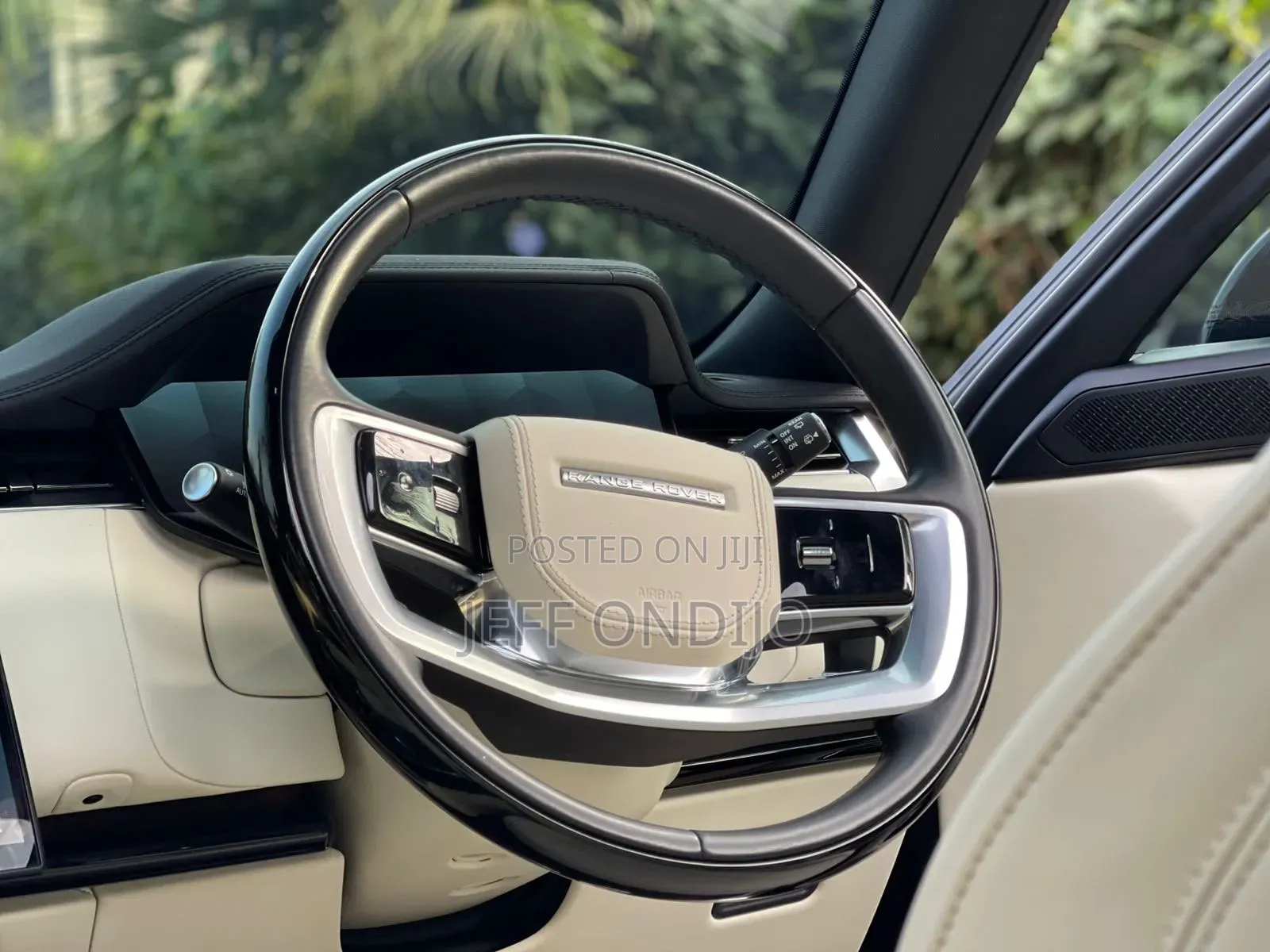 Land Rover Range Rover Vogue 2023 Black