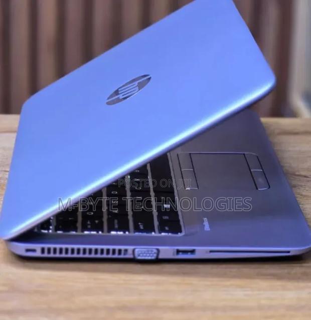 Laptop HP EliteBook 820 G3 8GB Intel Core i5 SSD 256GB - thumbnail 4