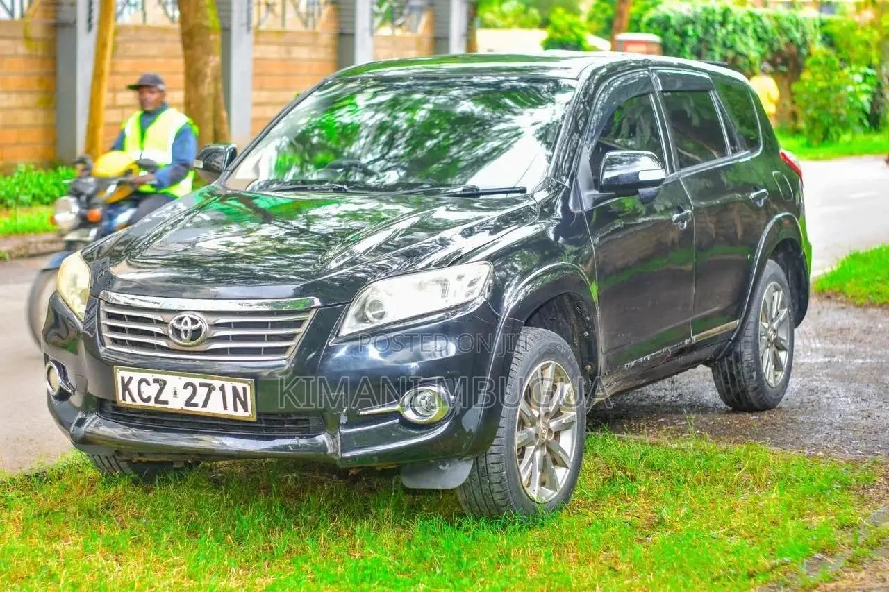 Toyota Vanguard 2013 Black
