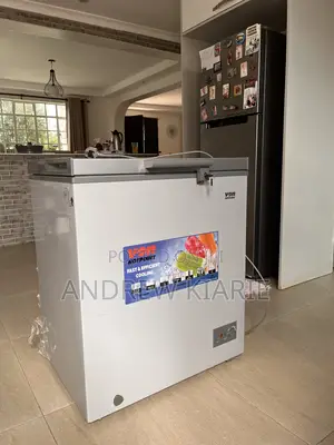 Von Hotpoint Showcase Freezer Led Grey 145l (Model: Hcfm180ws)