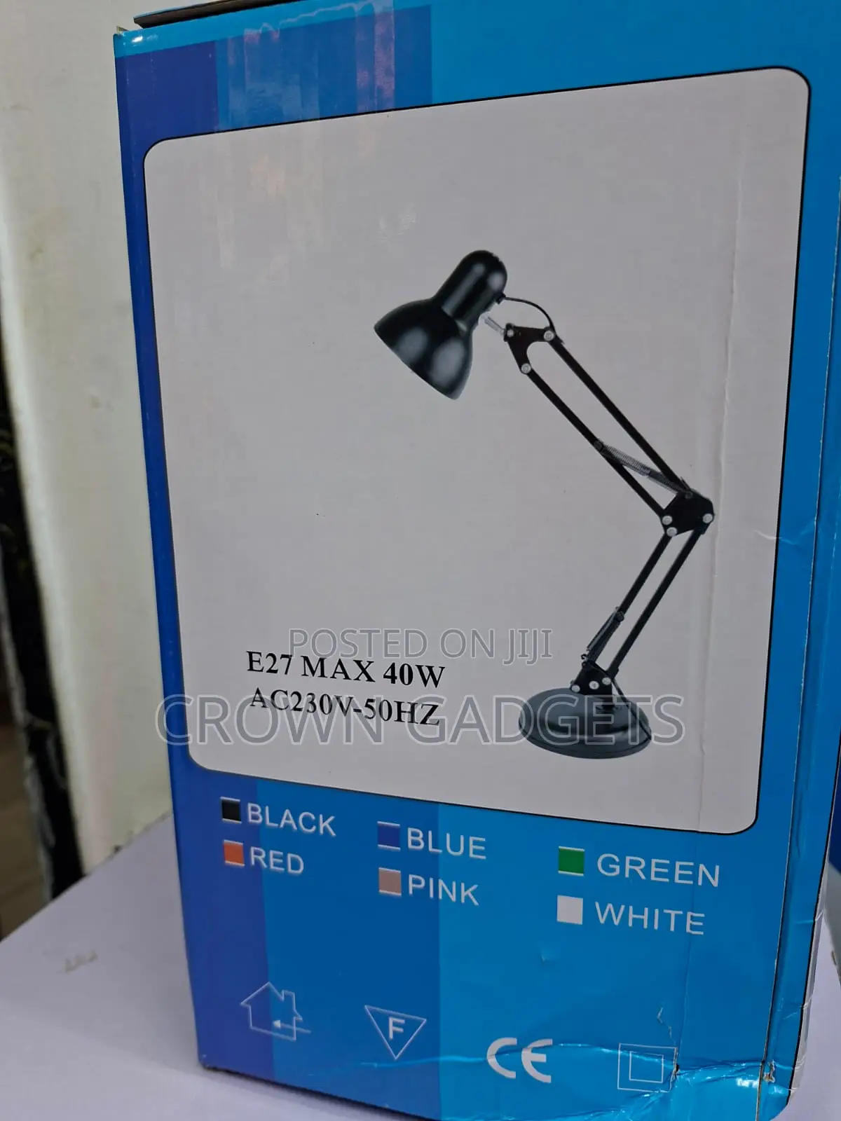 E27 Adjustable Desk Lamp With Swing Arm for Study and Office