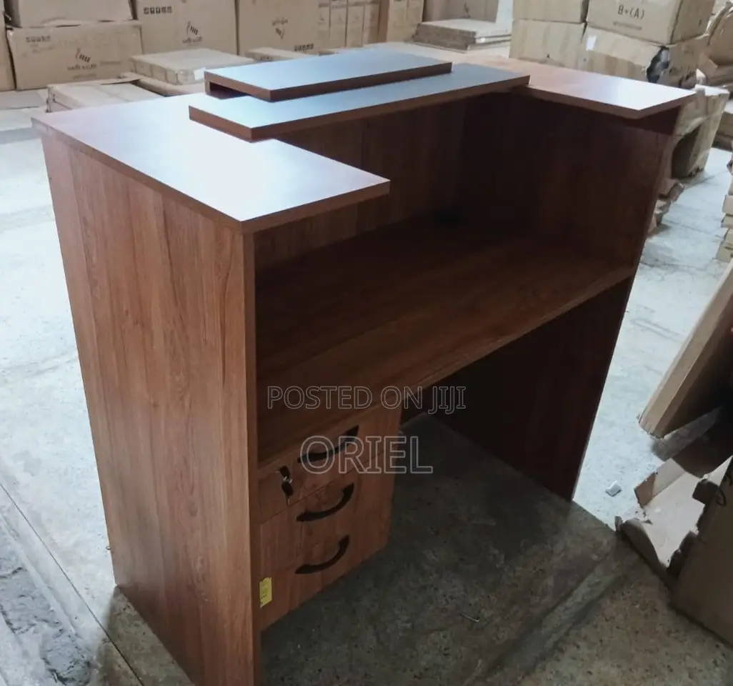 Office Reception Desk : 1.8m Sleek Office Reception Desk