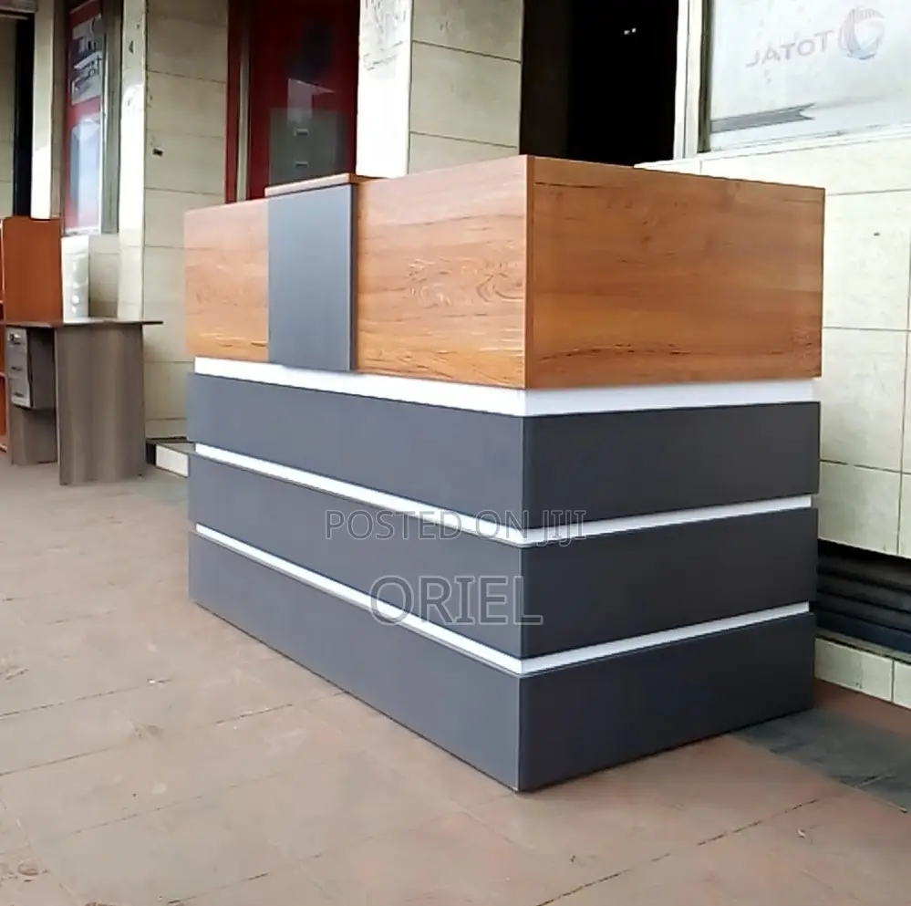 Office Reception Desk : 1.8m Sleek Office Reception Desk