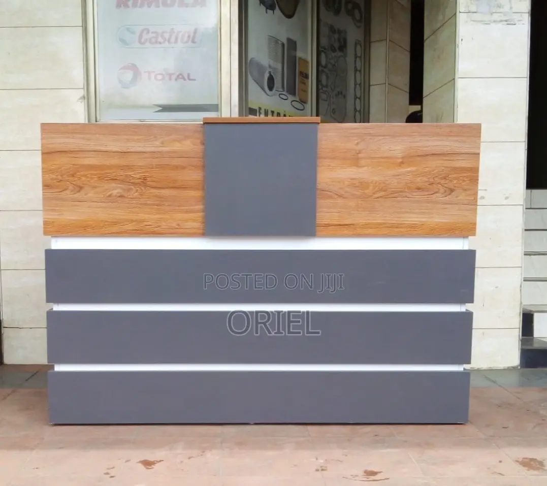 Office Reception Desk : 1.8m Sleek Office Reception Desk