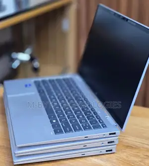 Laptop HP EliteBook 1040 G8 16GB Intel Core i7 SSD 512GB