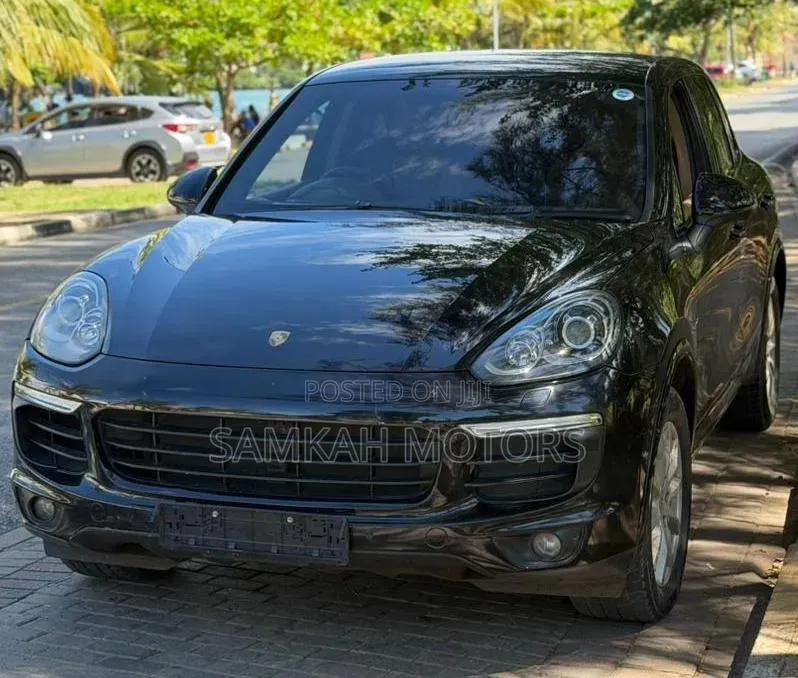 Porsche Cayenne 2018 Black