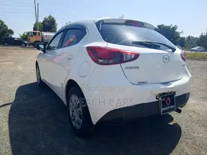 Mazda Demio 2018 White