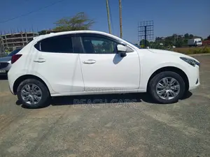 Mazda Demio 2018 White