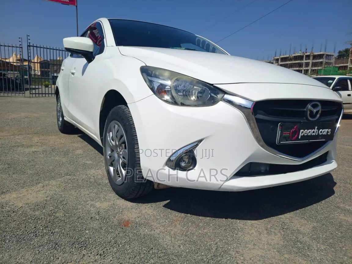 Mazda Demio 2018 White