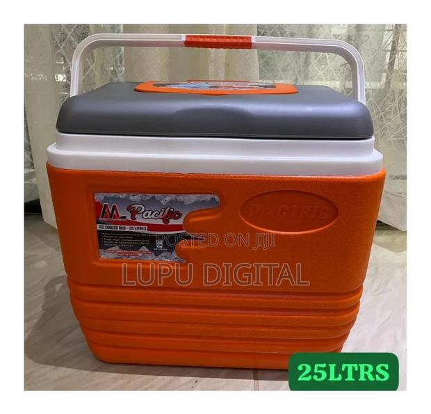 4.5litres Pacific Cooler Box - thumbnail 2