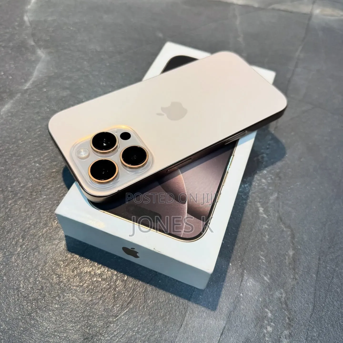 Apple iPhone 16 Pro Max 256 GB Gold