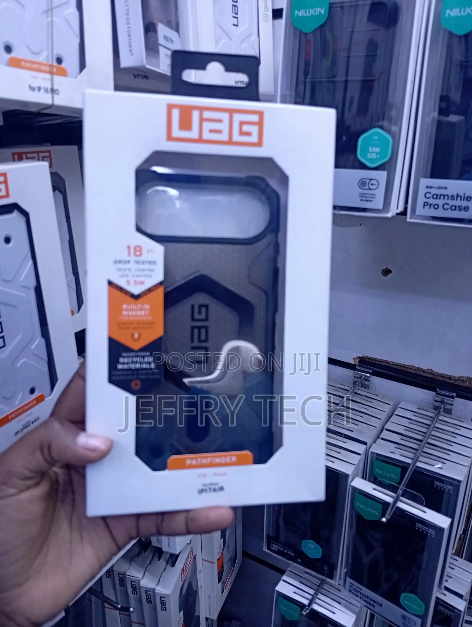 Urban Armor Gear (Uag) Pathfinder Magsafe Series Protective Case.