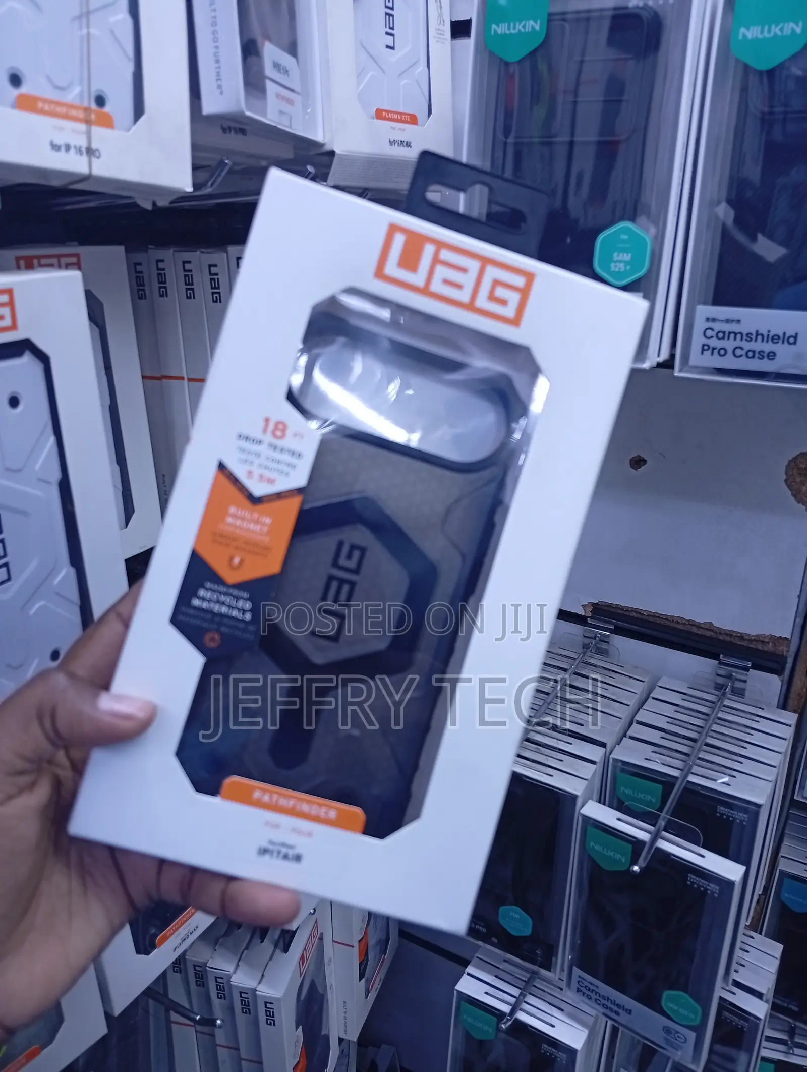 Urban Armor Gear (Uag) Pathfinder Magsafe Series Protective Case.