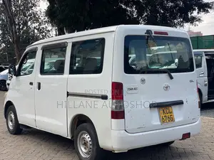 Toyota TownAce 2010 White