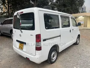 Toyota TownAce 2010 White