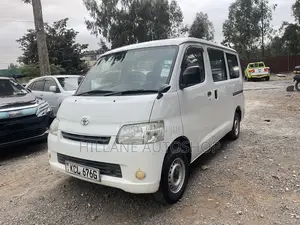 Toyota TownAce 2010 White
