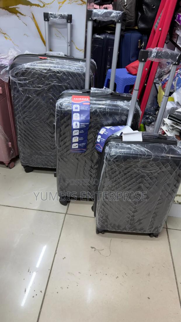 Black Set Rubber Suitcase 3 In1 Size 29 Kes 8000 Only Available