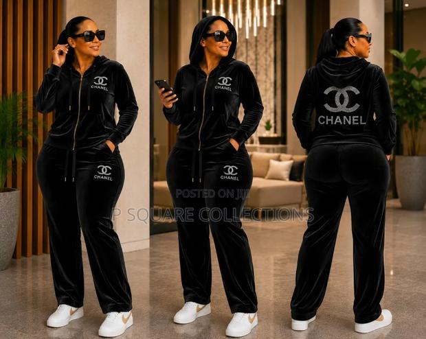 Quality Velvet Tracksuit - thumbnail 3