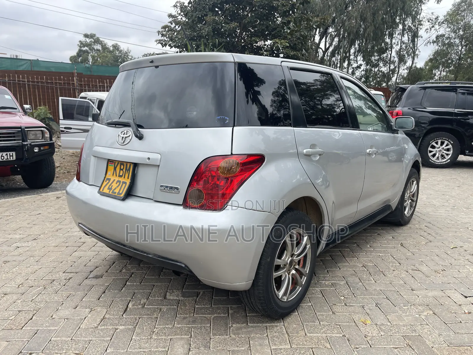 Toyota IST 2004 Silver