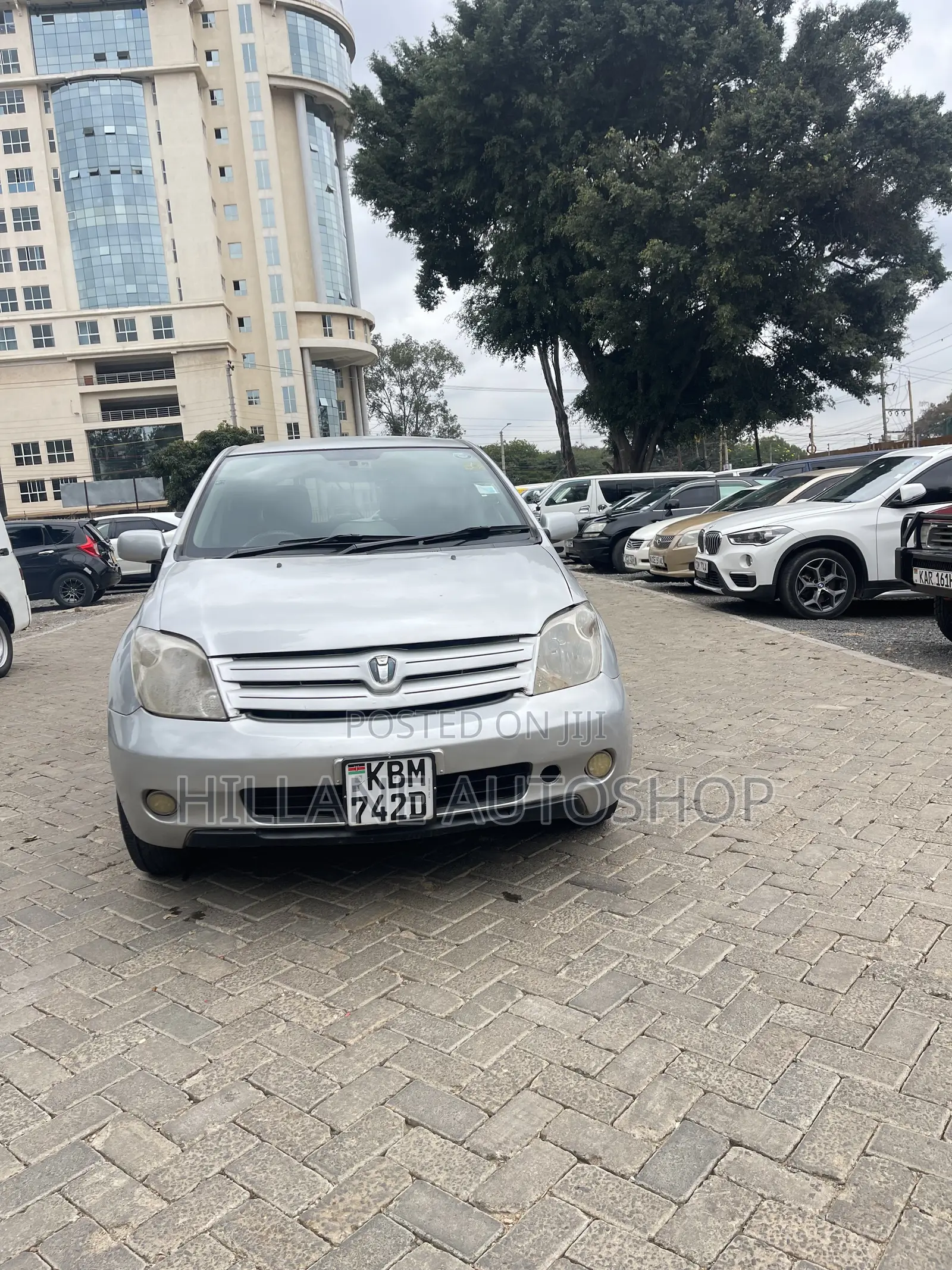 Toyota IST 2004 Silver