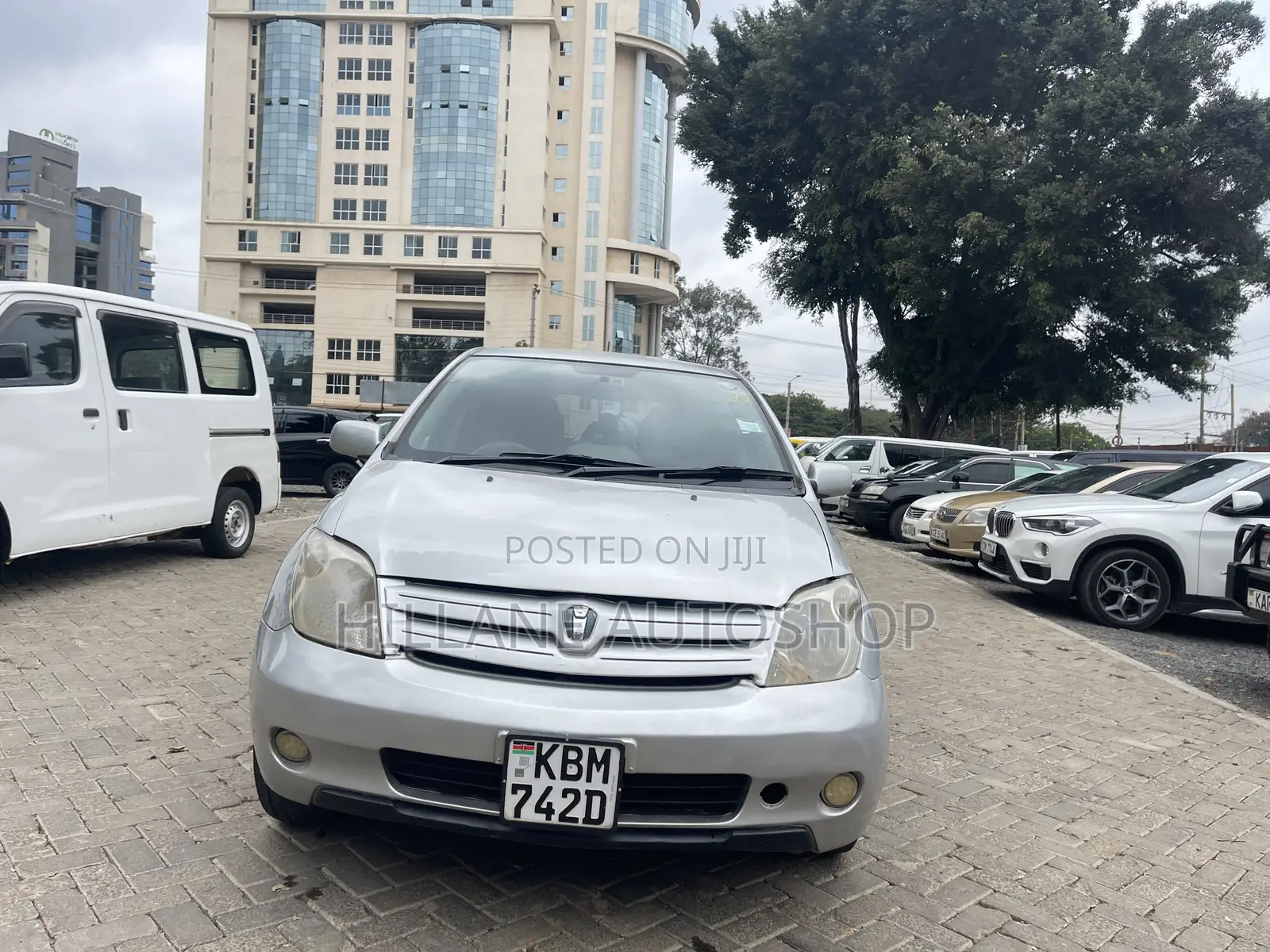 Toyota IST 2004 Silver