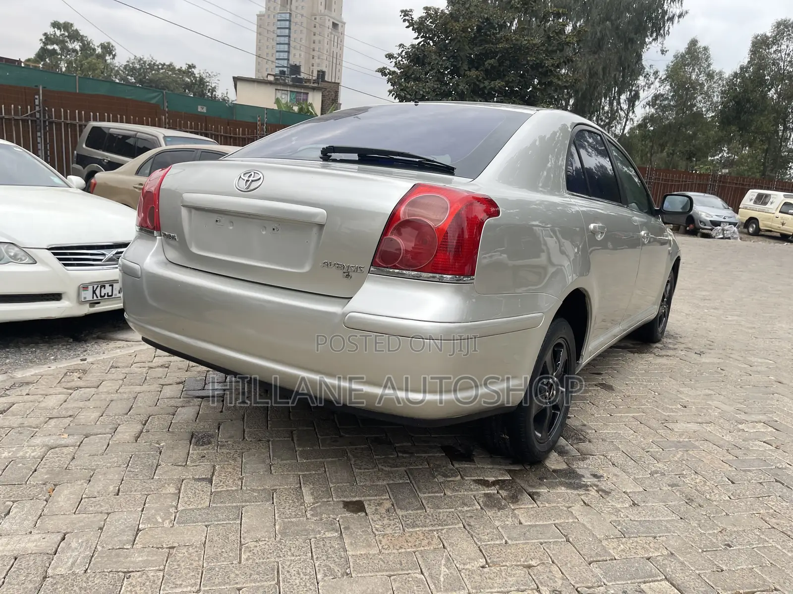 Toyota Avensis 2005 Silver