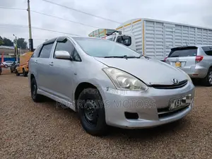 Toyota Wish 2011 Silver